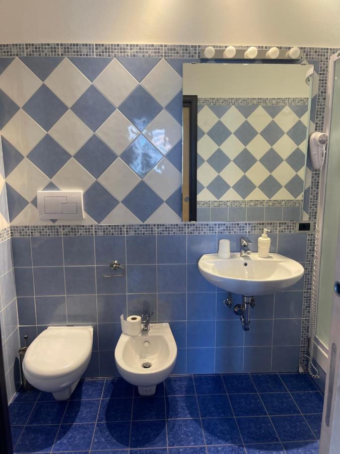كاستيلنووفو تْشيلينتو B&B Dell'Infopoint-La Via Silente المظهر الخارجي الصورة