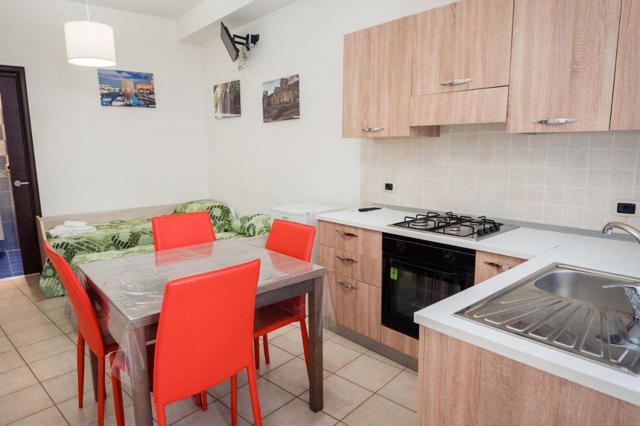 كاستيلنووفو تْشيلينتو B&B Dell'Infopoint-La Via Silente المظهر الخارجي الصورة