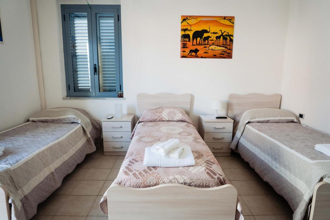 كاستيلنووفو تْشيلينتو B&B Dell'Infopoint-La Via Silente المظهر الخارجي الصورة