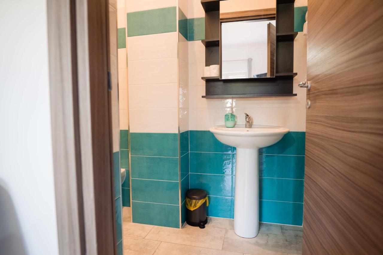 كاستيلنووفو تْشيلينتو B&B Dell'Infopoint-La Via Silente المظهر الخارجي الصورة
