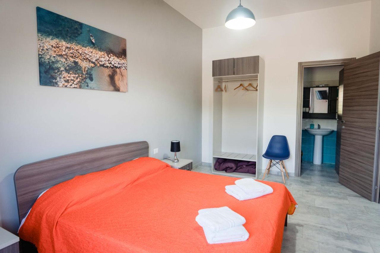 كاستيلنووفو تْشيلينتو B&B Dell'Infopoint-La Via Silente المظهر الخارجي الصورة
