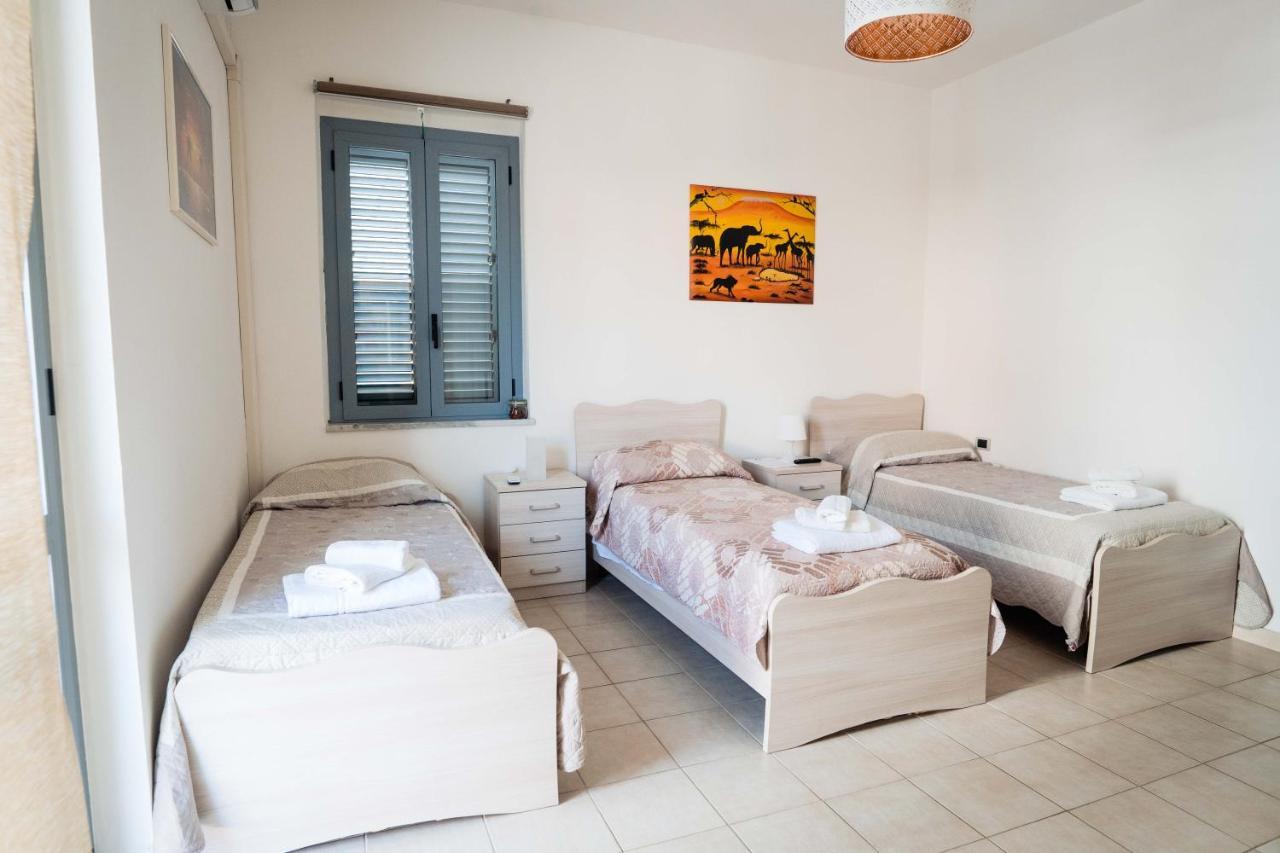 كاستيلنووفو تْشيلينتو B&B Dell'Infopoint-La Via Silente المظهر الخارجي الصورة