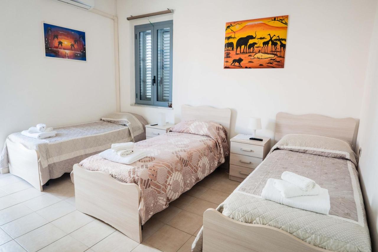 كاستيلنووفو تْشيلينتو B&B Dell'Infopoint-La Via Silente المظهر الخارجي الصورة