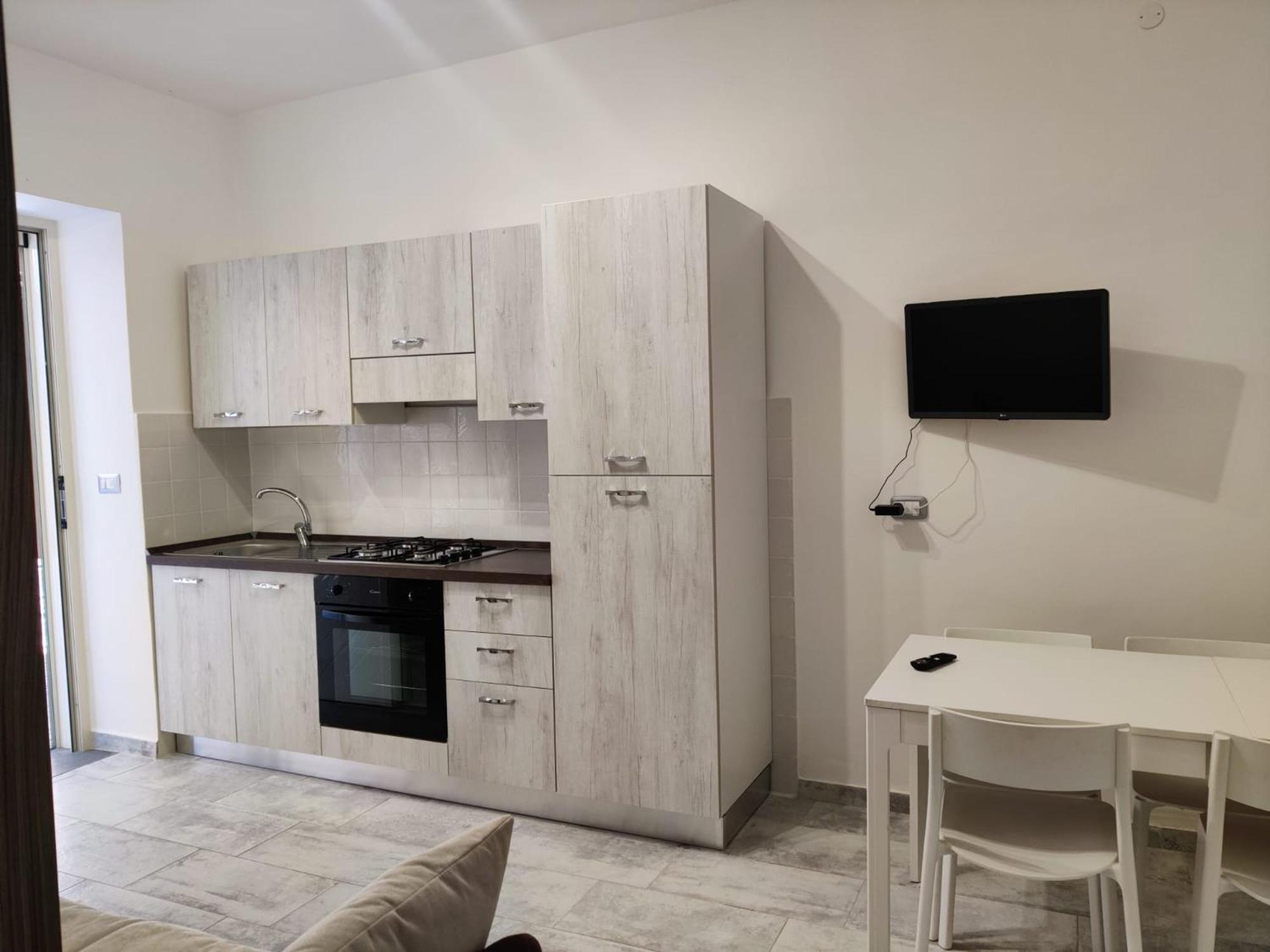 كاستيلنووفو تْشيلينتو B&B Dell'Infopoint-La Via Silente المظهر الخارجي الصورة